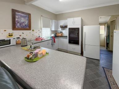 House For Sale - NSW - Young - 2594 - ON A TIGHTER BUDGET?  (Image 2)