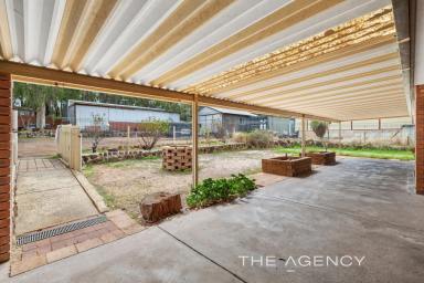 House For Sale - WA - Gidgegannup - 6083 - "Heart of Gidge"  (Image 2)