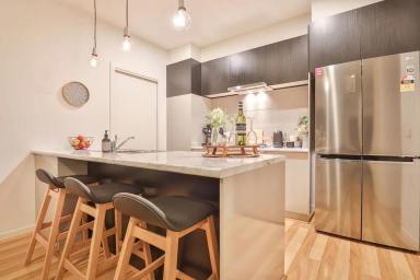 House For Sale - VIC - Mildura - 3500 - A Waterside Lifestyle or Investment!  (Image 2)