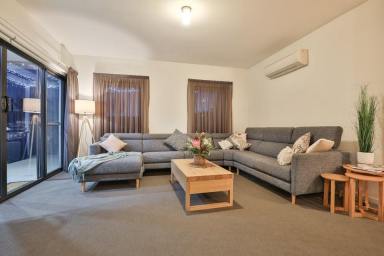House For Sale - VIC - Mildura - 3500 - A Waterside Lifestyle or Investment!  (Image 2)