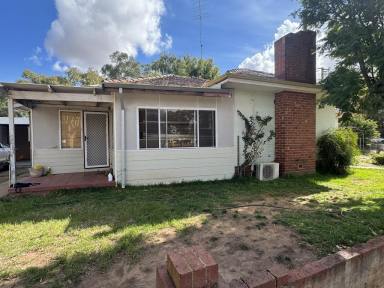 House For Sale - WA - Brookton - 6306 - Prime Corner Site | Rare Mixed-Use Opportunity in the Heart of Brookton  3579m2  (Image 2)