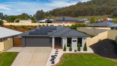 House For Sale - VIC - Baranduda - 3691 - Turn-Key Family Home with Premium Outdoor Upgrades  (Image 2)