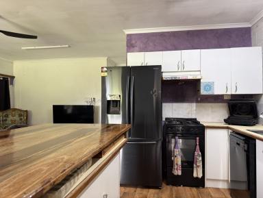 House For Sale - QLD - Tully - 4854 - Live On The High Side  (Image 2)