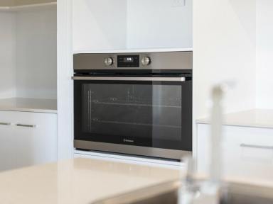 House For Sale - NSW - Old Bar - 2430 - DECEPTIVELY LARGE HOME IN QUIET STREET  (Image 2)