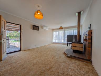 House For Lease - VIC - Kerang - 3579 - Comfort in a Quiet Location  (Image 2)