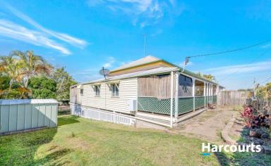 House For Lease - QLD - Bundaberg East - 4670 - 4 Bedroom Family Home with Renovated Bathroom! (Image 2)