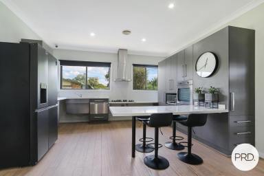 House For Sale - NSW - Culcairn - 2660 - BEAUTIFULLY UPDATED - QUIET LOCATION  (Image 2)