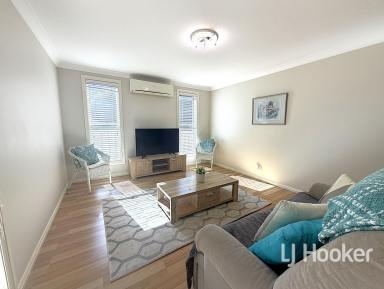 Townhouse For Sale - NSW - Inverell - 2360 - Appealing Townhouse in Great Location  (Image 2)