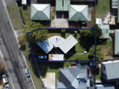 House For Sale - TAS - Newnham - 7248 - Refurbish Or Reimagine...  (Image 2)