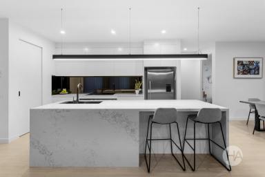 House For Sale - VIC - Somerville - 3912 - Family Luxury without Compromise  (Image 2)