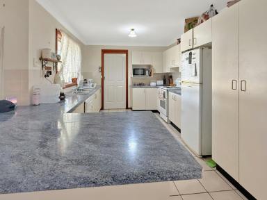 House For Sale - NSW - Young - 2594 - Family Home or Investment - Your Choice  (Image 2)