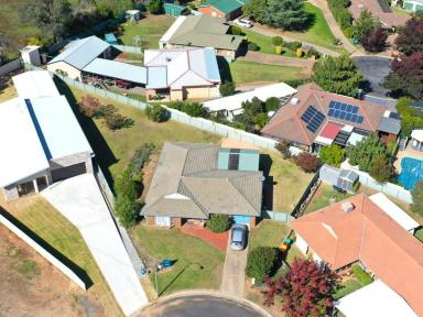 House For Sale - NSW - Young - 2594 - Family Home or Investment - Your Choice  (Image 2)