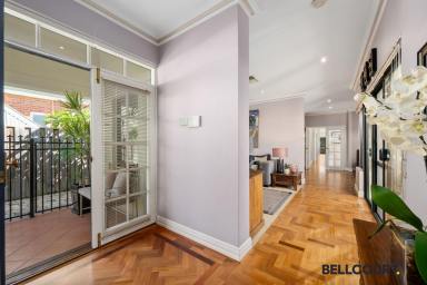 House For Sale - WA - Como - 6152 - EFFORTLESS FAMILY LIVING (Image 2)