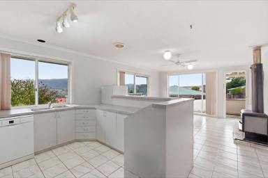 House For Lease - TAS - Kingston - 7050 - 4 Bedroom family home with Views.  (Image 2)