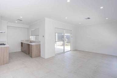 House For Sale - WA - Yanchep - 6035 - Modern 4x2 Built in 2024 – All the Work Done – Just Move Straight In!  (Image 2)