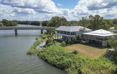 House For Sale - NSW - Lawrence - 2460 - 270° WATERFRONT VIEWS OVER THE CLARENCE RIVER  (Image 2)