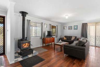 Lifestyle For Sale - NSW - Crookwell - 2583 - Peaceful & Private  (Image 2)