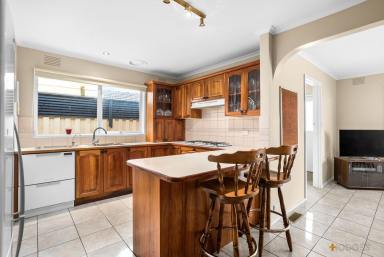 House Leased - VIC - Cheltenham - 3192 - Spacious 4-Bedroom Family Home with Multiple Living Zones (Image 2)