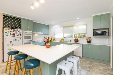 House For Sale - VIC - Mildura - 3500 - Spacious Family Home with Peaceful Court Location  (Image 2)