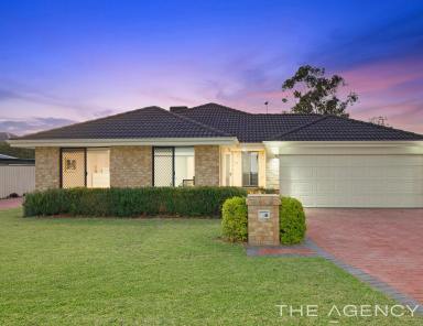 Unit For Sale - WA - Redcliffe - 6104 - 4x2 FAMILY HOME  (Image 2)