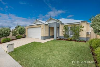 House For Sale - WA - Jindalee - 6036 - Stunning Coastal Living in Sought After Jindalee Beachside Estate  (Image 2)