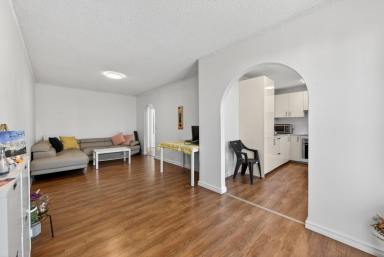 Unit For Sale - WA - Maylands - 6051 - Renovated Maylands Unit with Strong Rental Return!  (Image 2)