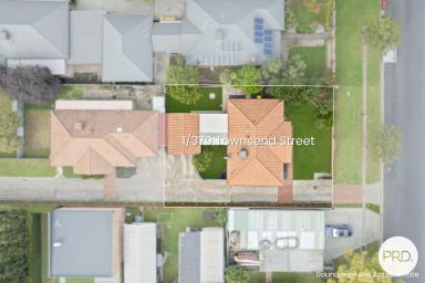 Unit For Sale - NSW - South Albury - 2640 - LOW-MAINTENANCE LIVING IN PRIME SOUTH ALBURY POSITION  (Image 2)