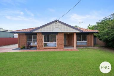Unit For Sale - NSW - South Albury - 2640 - LOW-MAINTENANCE LIVING IN PRIME SOUTH ALBURY POSITION  (Image 2)