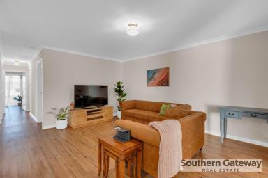 Unit For Sale - WA - Rockingham - 6168 - SUPER VILLA  (Image 2)
