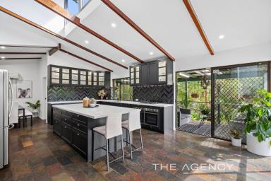 House For Sale - WA - Darlington - 6070 - Designed to Elevate Your Senses - Gorgeous Treetop Retreat  (Image 2)