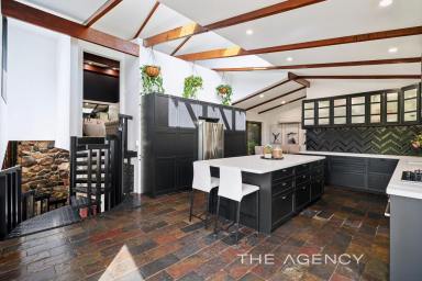 House For Sale - WA - Darlington - 6070 - Designed to Elevate Your Senses - Gorgeous Treetop Retreat  (Image 2)