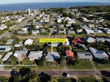 House For Sale - QLD - Forrest Beach - 4850 - NEAT LOWSET HOME - GREAT PERMANENT OR HOLIDAY HOME! (Image 2)