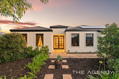 House For Sale - WA - Henley Brook - 6055 - Family Entertainer with Poolside Living and Modern Comforts!  (Image 2)