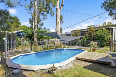 House For Sale - QLD - Macleay Island - 4184 - Private Oasis, fully fenced with Swimming pool, Close to amenities  - stroll to the Waters Edge!  (Image 2)