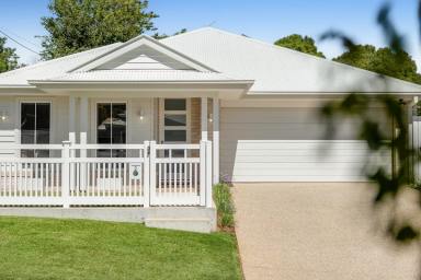 House For Sale - QLD - Harlaxton - 4350 - Recently crafted Hamptons haven – low maintenance living in the north east corner  (Image 2)