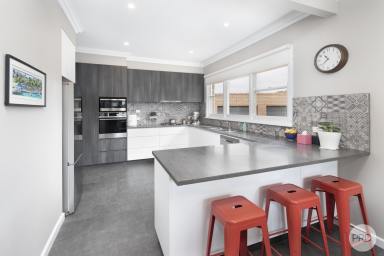 House For Sale - VIC - Ballarat North - 3350 - Classic Brick Beauty In A Quiet Court  (Image 2)