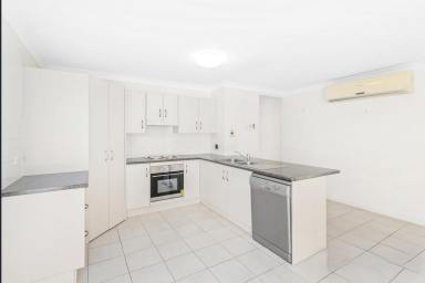 House For Lease - QLD - Gracemere - 4702 - Spacious Family Home in a Peaceful Setting  (Image 2)