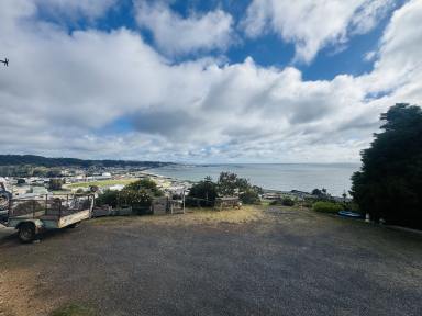 House For Sale - TAS - Wivenhoe - 7320 - Panoramic Outlook in a Prime Position  (Image 2)