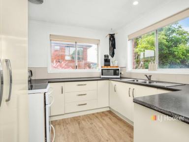 House For Lease - TAS - West Ulverstone - 7315 - Comfortable Family Home  (Image 2)