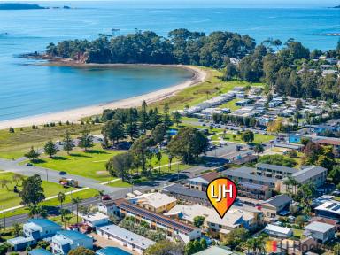 House For Sale - NSW - Batehaven - 2536 - Executive Coastal Living in 'The Sands' - Only 250m to Corrigans Beach !  (Image 2)