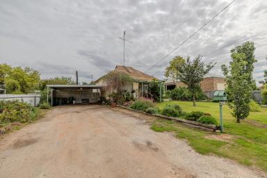 House For Sale - VIC - Ouyen - 3490 - Ready to add value?! (Image 2)