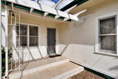 House For Sale - VIC - Mildura - 3500 - Invest, Renovate Or Develop In A Premium Position (Image 2)