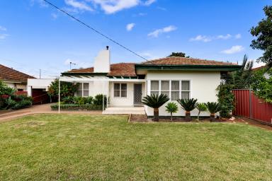 House For Sale - VIC - Mildura - 3500 - Invest, Renovate Or Develop In A Premium Position (Image 2)