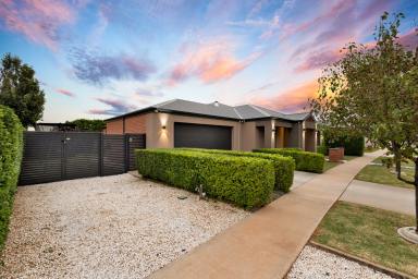 House For Sale - VIC - Mildura - 3500 - Modern Family Living in a Sought After West Side Pocket (Image 2)