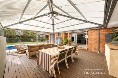 House For Sale - WA - Booragoon - 6154 - QUINTESENTIAL BOORAGOON RENOVATED FAMILY HOME  (Image 2)