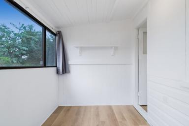 Duplex/Semi-detached For Lease - QLD - Newtown - 4350 - Renovated Unit in Newtown  (Image 2)