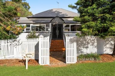 House For Sale - QLD - Drayton - 4350 - Timeless Queenslander “Inveresk"  - A Rare Piece of History & Potential  (Image 2)