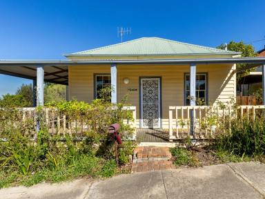 House For Sale - NSW - Bega - 2550 - HEART OF TOWN LIVING | PRIME POSITION, ENDLESS POTENTIAL  (Image 2)