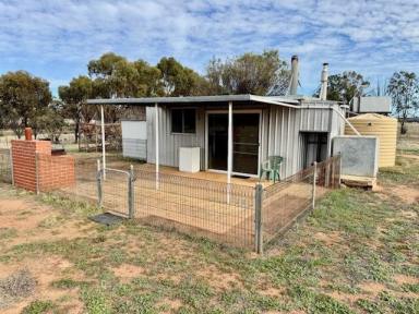 Mixed Farming For Sale - WA - Beverley - 6304 - Your Country Escape Awaits    41.65ha  (Image 2)