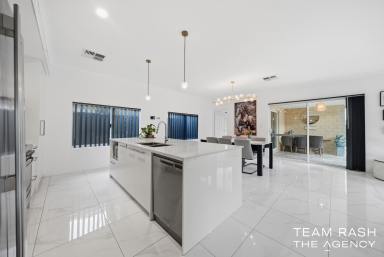 House For Sale - WA - Eglinton - 6034 - FAMILY LIVING WITH A SPARKLING POOL!  (Image 2)